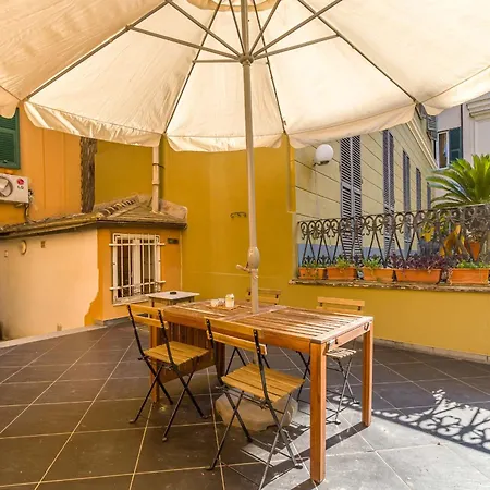 Apartment The Elegance Of Genoa! Santa Caterina Charming