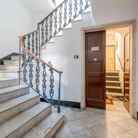 Apartment The Elegance Of Genoa! Santa Caterina Charming *